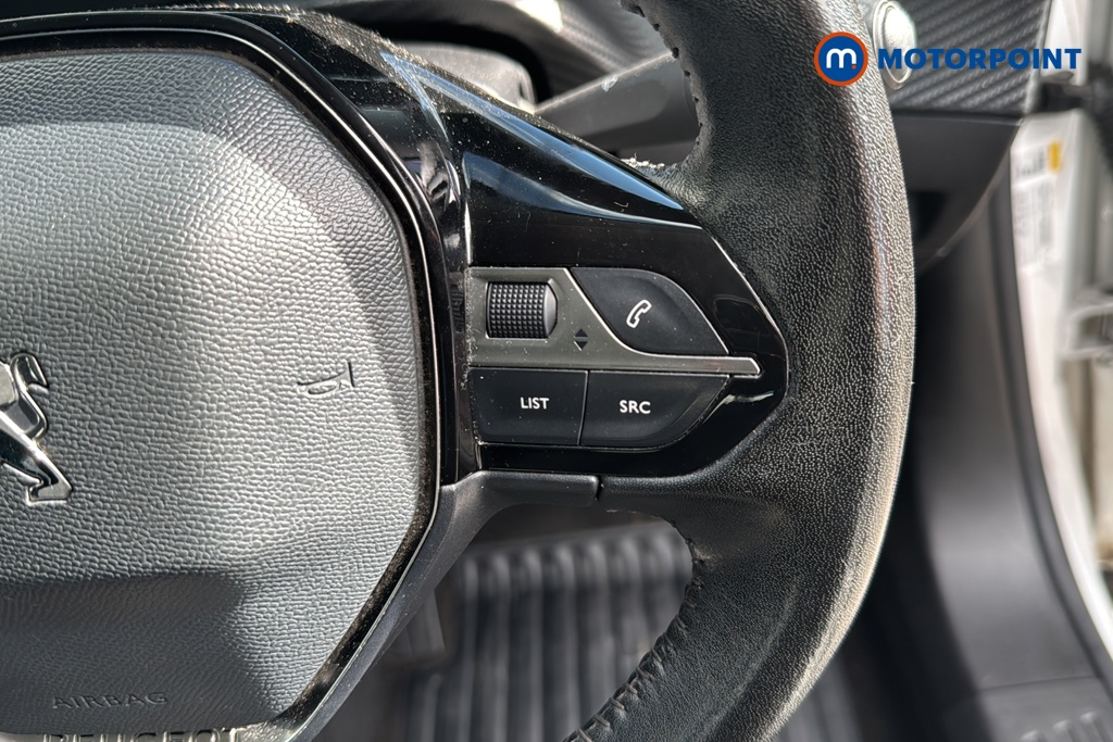 Peugeot 2008 Allure Premium Manual Petrol SUV - Stock Number (1639696) - 3rd supplementary image