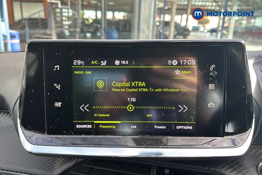 Peugeot 2008 Allure Premium Manual Petrol SUV - Stock Number (1639696) - 8th supplementary image