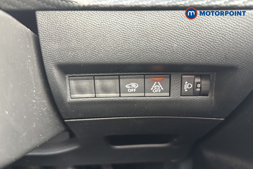 Peugeot 2008 Allure Premium Manual Petrol SUV - Stock Number (1639696) - 11th supplementary image