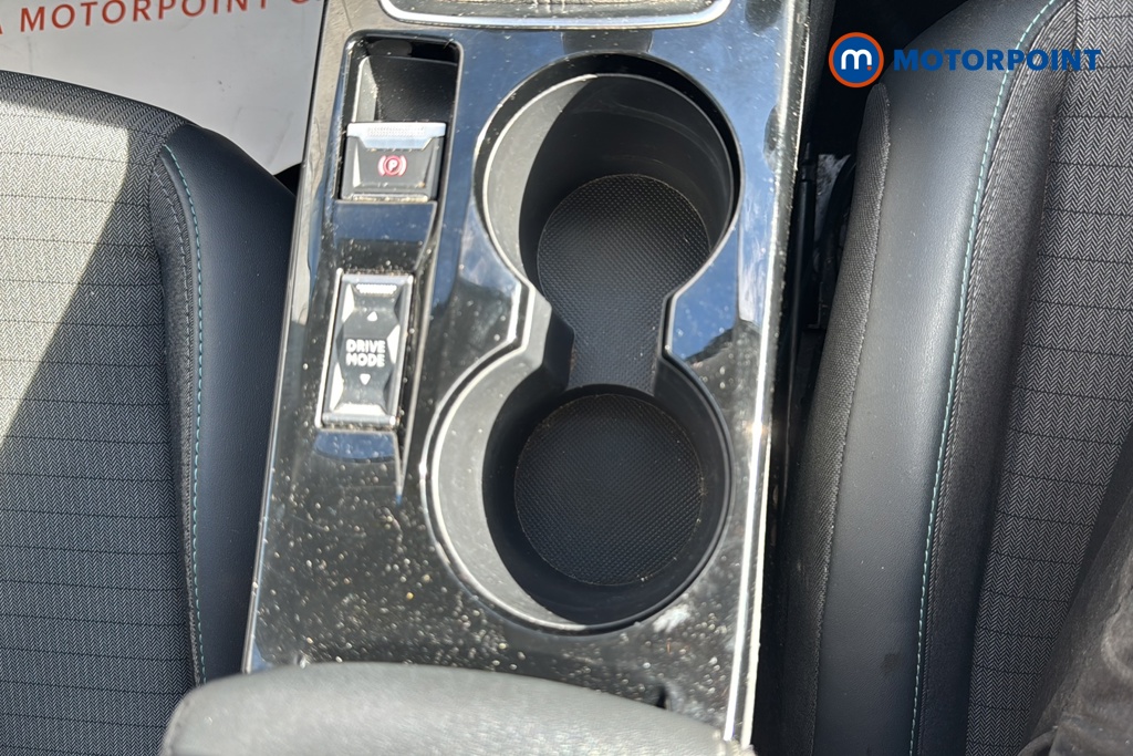 Peugeot 2008 Allure Premium Manual Petrol SUV - Stock Number (1639696) - 16th supplementary image