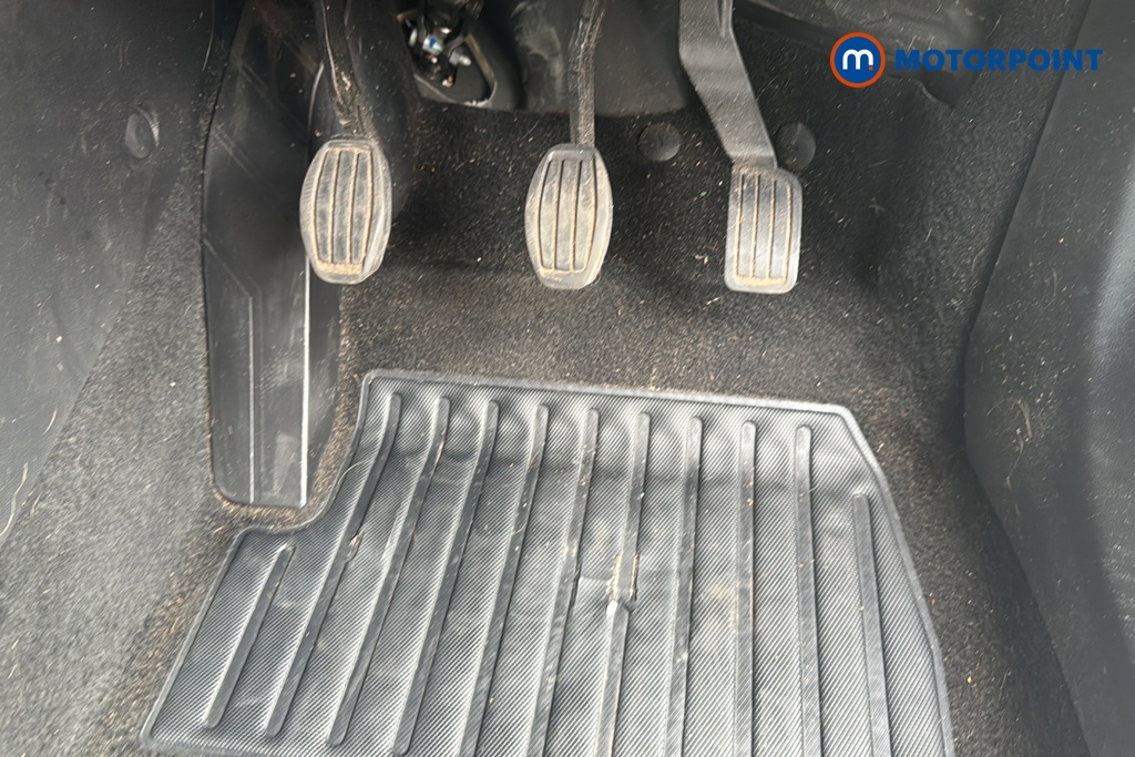Peugeot 2008 Allure Premium Manual Petrol SUV - Stock Number (1639696) - 24th supplementary image