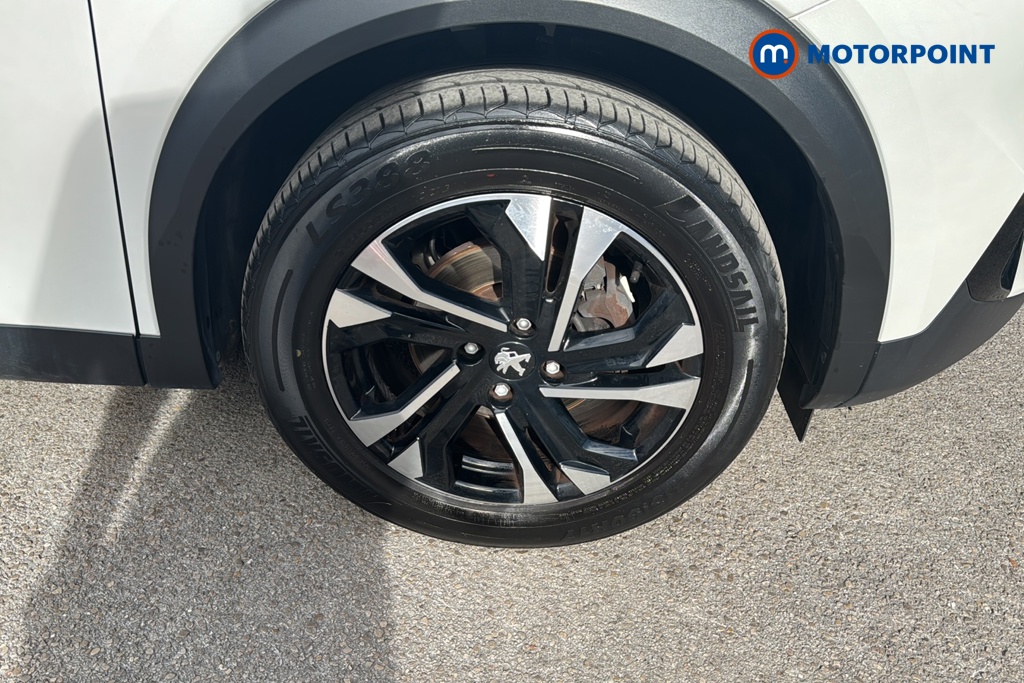 Peugeot 2008 Allure Premium Manual Petrol SUV - Stock Number (1639696) - 47th supplementary image