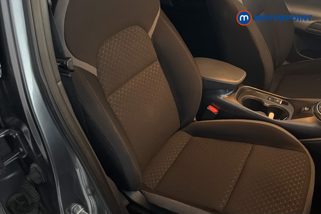 Nissan Juke N-Connecta Manual Petrol SUV - Stock Number (1640963) - 22nd supplementary image
