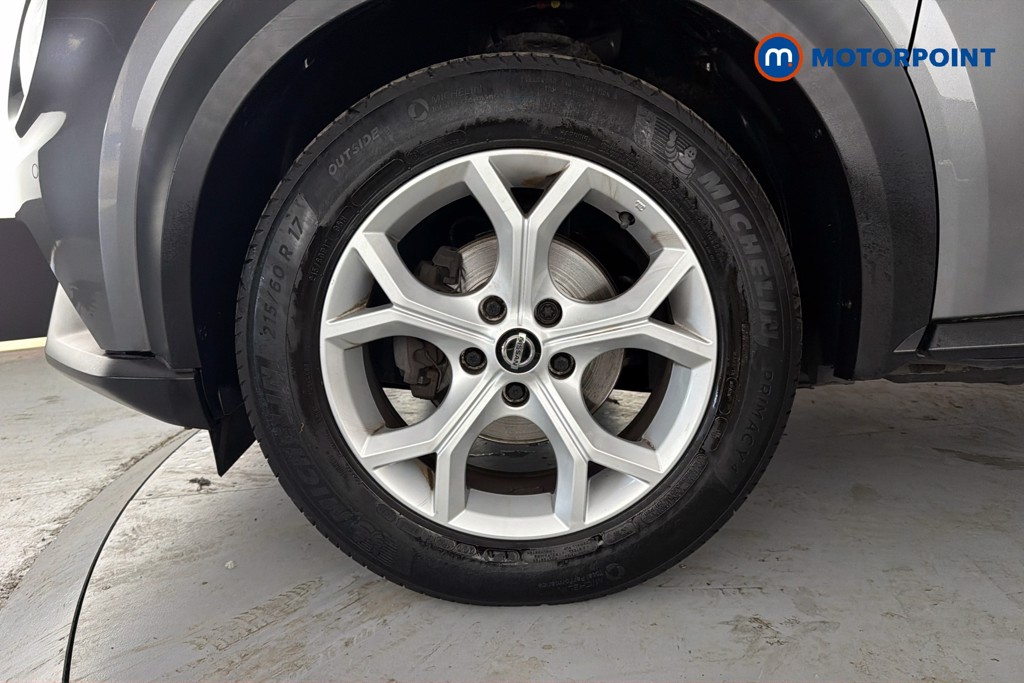 Nissan Juke N-Connecta Manual Petrol SUV - Stock Number (1640963) - 47th supplementary image