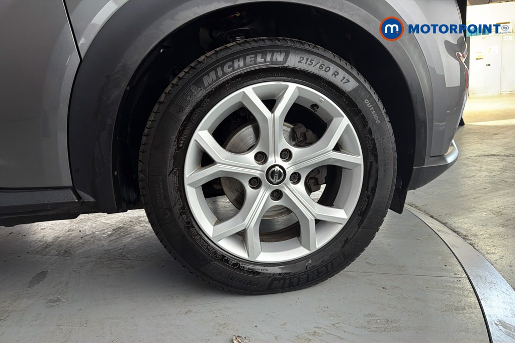 Nissan Juke N-Connecta Manual Petrol SUV - Stock Number (1640963) - 50th supplementary image
