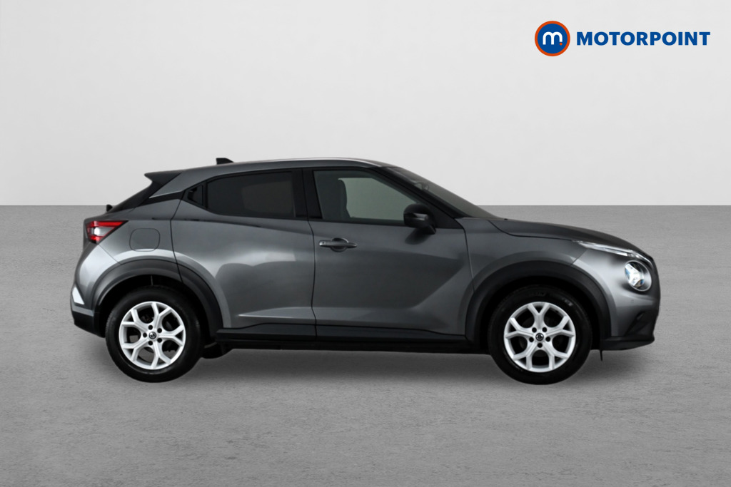 Nissan Juke N-Connecta Manual Petrol SUV - Stock Number (1640963) - Drivers side