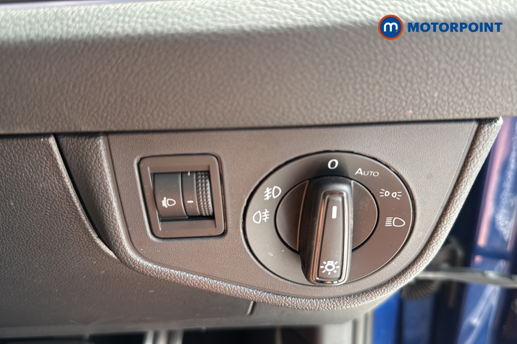 Volkswagen Polo R-Line Automatic Petrol Hatchback - Stock Number (1641045) - 11th supplementary image