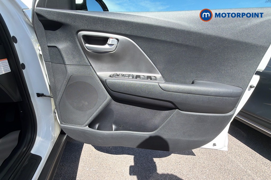KIA E-Niro Long Range Automatic Electric SUV - Stock Number (1641596) - 19th supplementary image