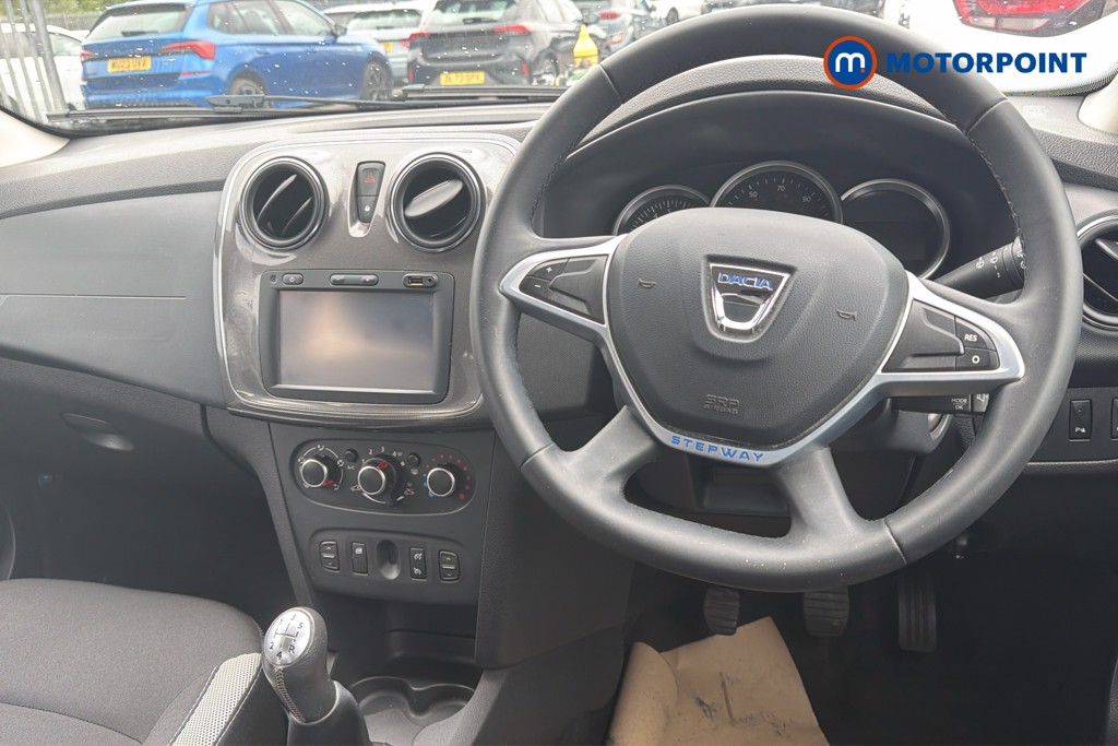 Dacia Sandero Stepway Laureate Manual Petrol Hatchback - Stock Number (1641867) - 2nd supplementary image
