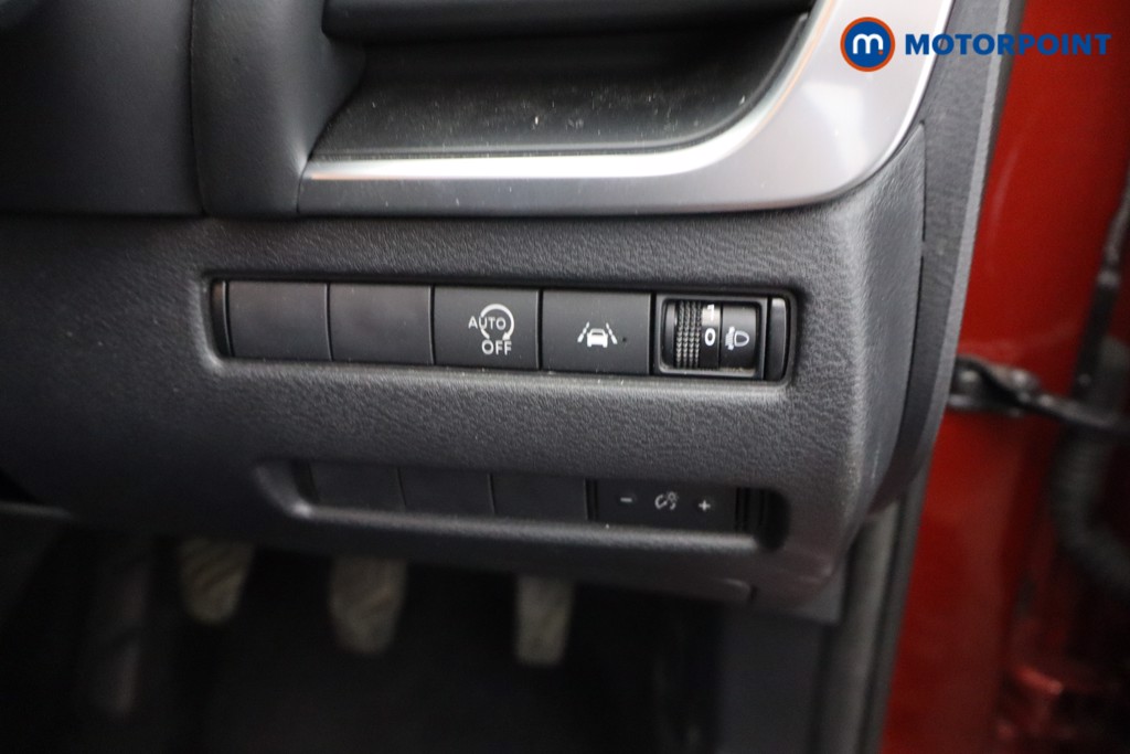 Nissan Qashqai Acenta Premium Manual Petrol SUV - Stock Number (1642334) - 12th supplementary image