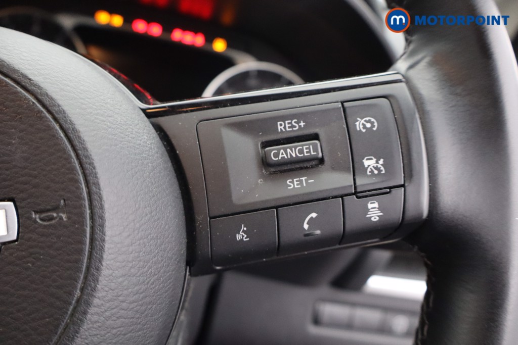 Nissan Qashqai Acenta Premium Manual Petrol SUV - Stock Number (1642334) - 13th supplementary image