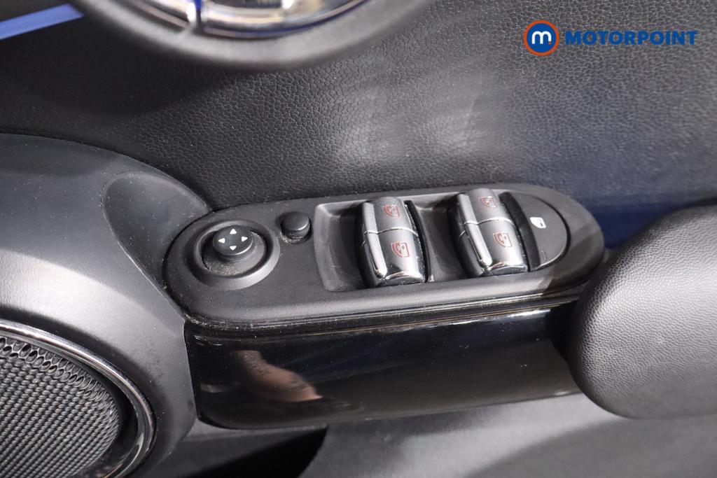 Mini Hatchback Cooper S Exclusive Automatic Petrol Hatchback - Stock Number (1642641) - 9th supplementary image