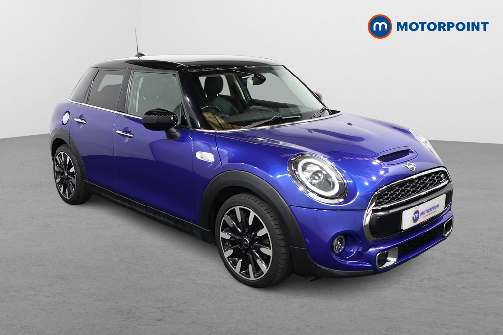 Mini Hatchback Cooper S Exclusive Automatic Petrol Hatchback - Stock Number (1642641) - Drivers side front corner