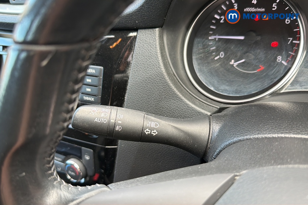 Nissan Qashqai Acenta Premium Manual Petrol SUV - Stock Number (1643146) - 5th supplementary image