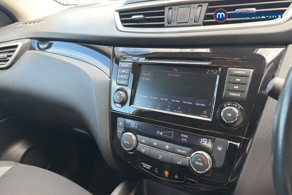 Nissan Qashqai Acenta Premium Manual Petrol SUV - Stock Number (1643146) - 8th supplementary image