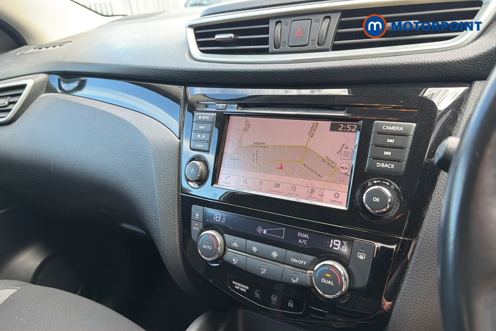 Nissan Qashqai Acenta Premium Manual Petrol SUV - Stock Number (1643146) - 9th supplementary image