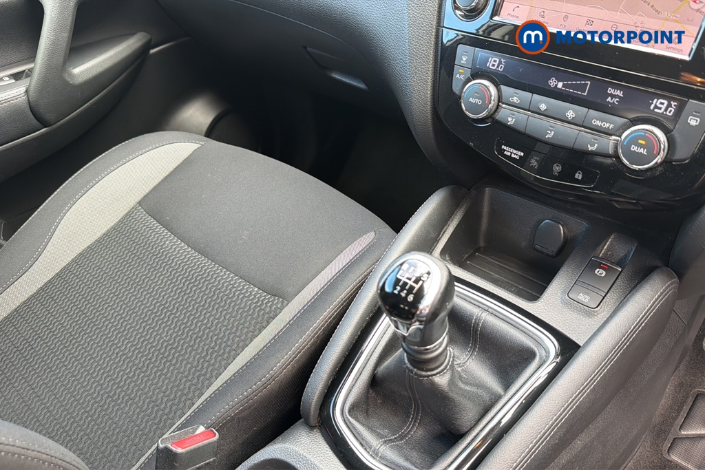 Nissan Qashqai Acenta Premium Manual Petrol SUV - Stock Number (1643146) - 15th supplementary image