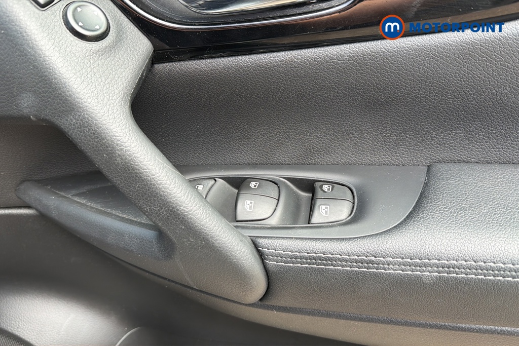 Nissan Qashqai Acenta Premium Manual Petrol SUV - Stock Number (1643146) - 19th supplementary image