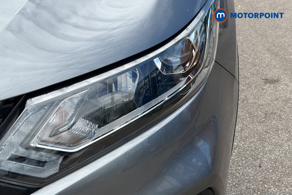 Nissan Qashqai Acenta Premium Manual Petrol SUV - Stock Number (1643146) - 42nd supplementary image