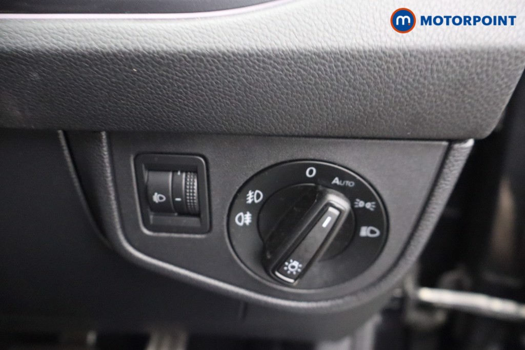 Volkswagen Polo R-Line Automatic Petrol Hatchback - Stock Number (1643303) - 13th supplementary image