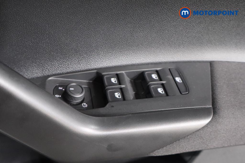 Volkswagen Polo Match Manual Petrol Hatchback - Stock Number (1643379) - 9th supplementary image