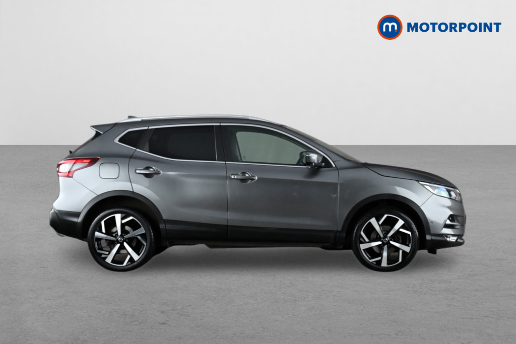 Nissan Qashqai Tekna Automatic Petrol SUV - Stock Number (1643577) - Drivers side