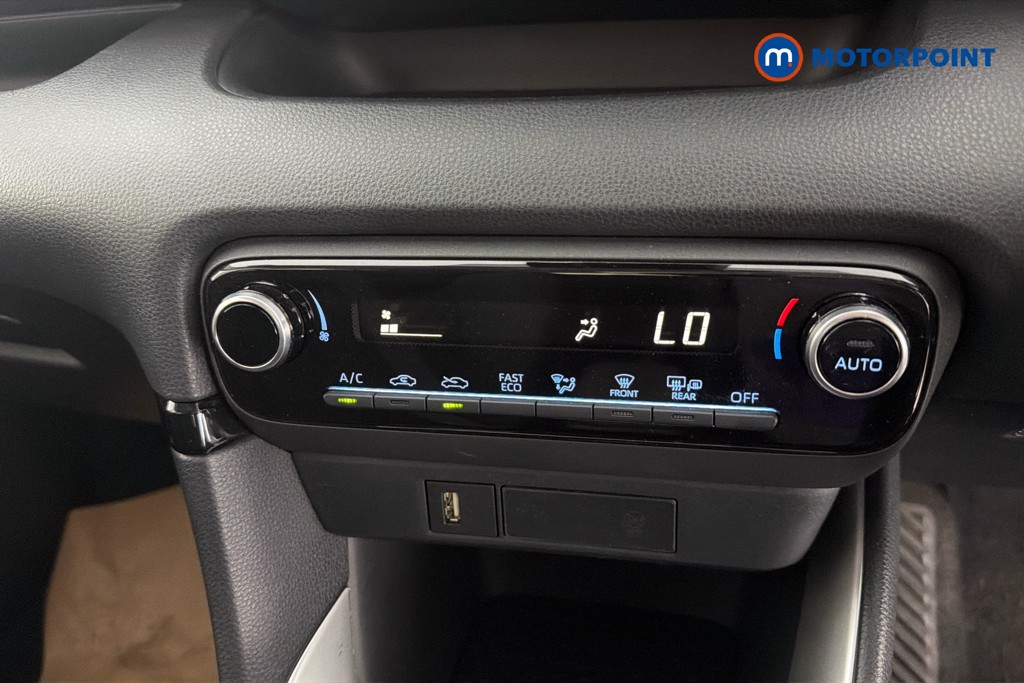 Toyota Yaris Icon Automatic Petrol-Electric Hybrid Hatchback - Stock Number (1643663) - 12th supplementary image