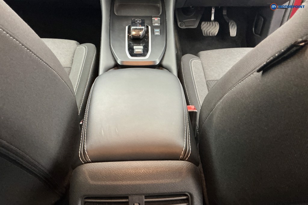 Nissan Qashqai N-Connecta Automatic Petrol-Electric Hybrid SUV - Stock Number (1643762) - 11th supplementary image