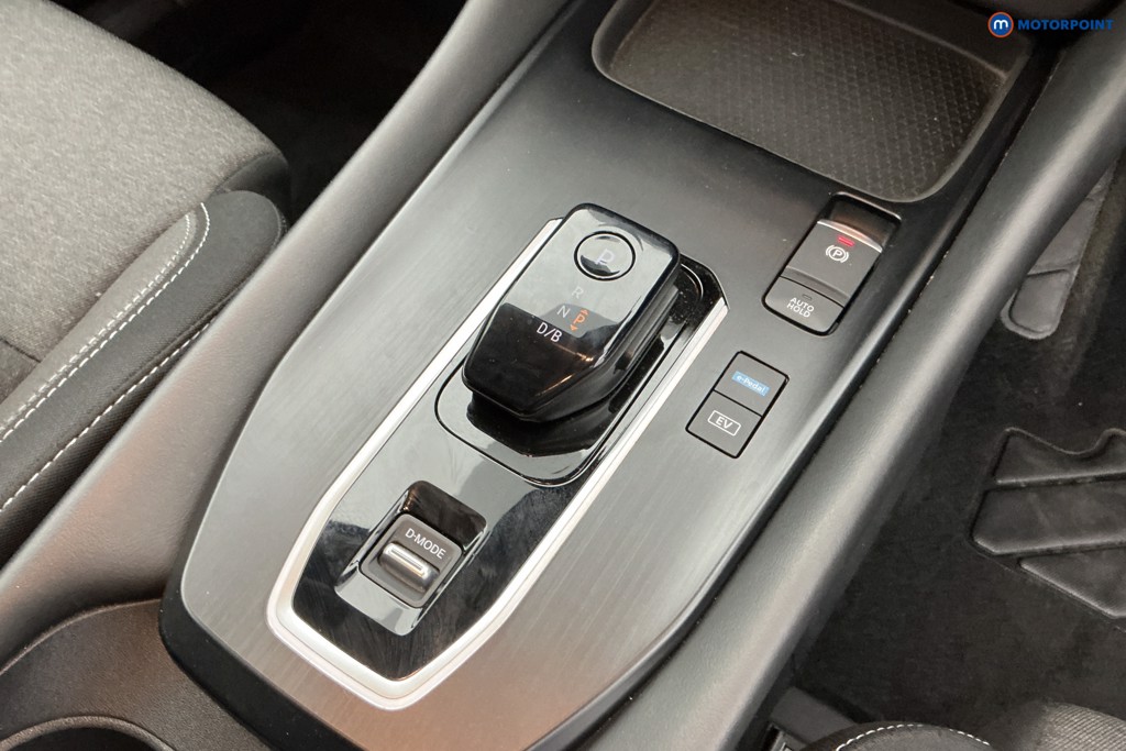 Nissan Qashqai N-Connecta Automatic Petrol-Electric Hybrid SUV - Stock Number (1643762) - 15th supplementary image