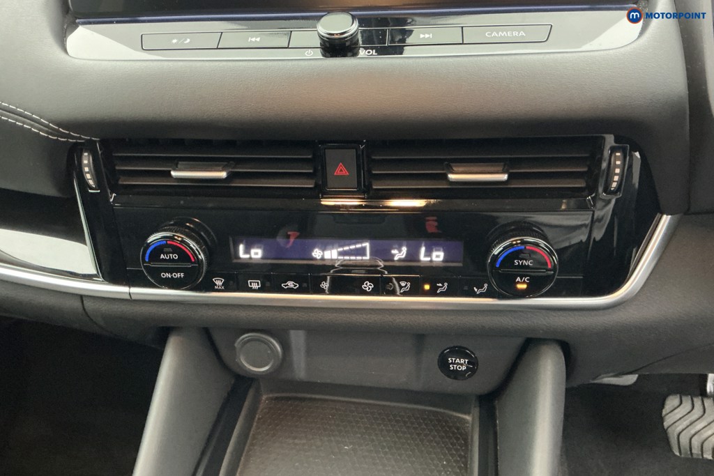 Nissan Qashqai N-Connecta Automatic Petrol-Electric Hybrid SUV - Stock Number (1643762) - 17th supplementary image