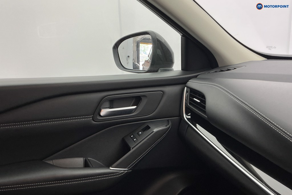 Nissan Qashqai N-Connecta Automatic Petrol-Electric Hybrid SUV - Stock Number (1643762) - 19th supplementary image