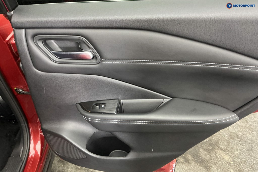 Nissan Qashqai N-Connecta Automatic Petrol-Electric Hybrid SUV - Stock Number (1643762) - 26th supplementary image