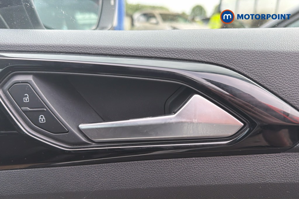 Volkswagen T-Cross Black Edition Automatic Petrol SUV - Stock Number (1643901) - 42nd supplementary image