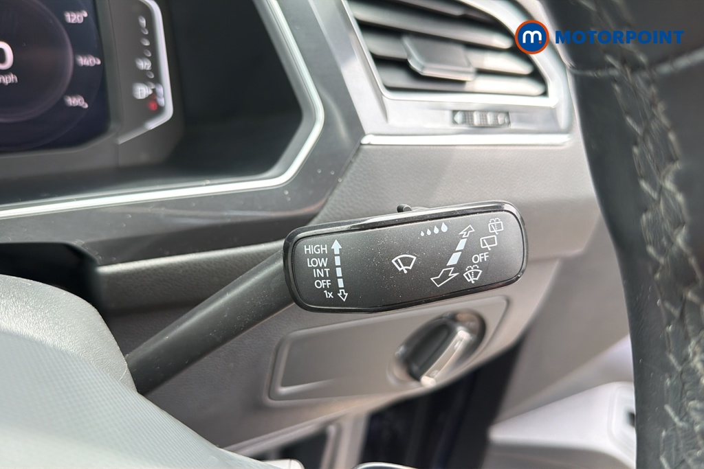 Volkswagen Tiguan Allspace Life Automatic Petrol SUV - Stock Number (1644132) - 6th supplementary image