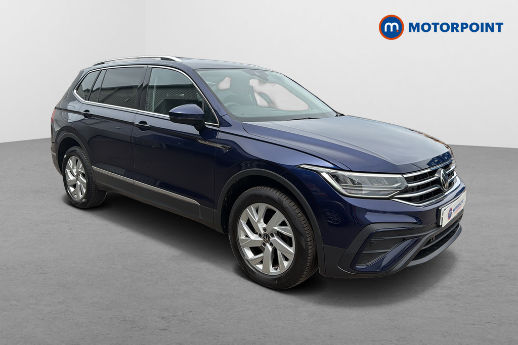 Volkswagen Tiguan Allspace Life Automatic Petrol SUV - Stock Number (1644132) - Drivers side front corner