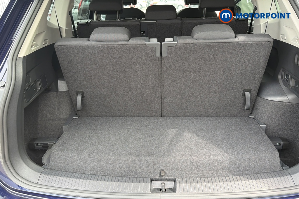 Volkswagen Tiguan Allspace Life Automatic Petrol SUV - Stock Number (1644132) - 32nd supplementary image