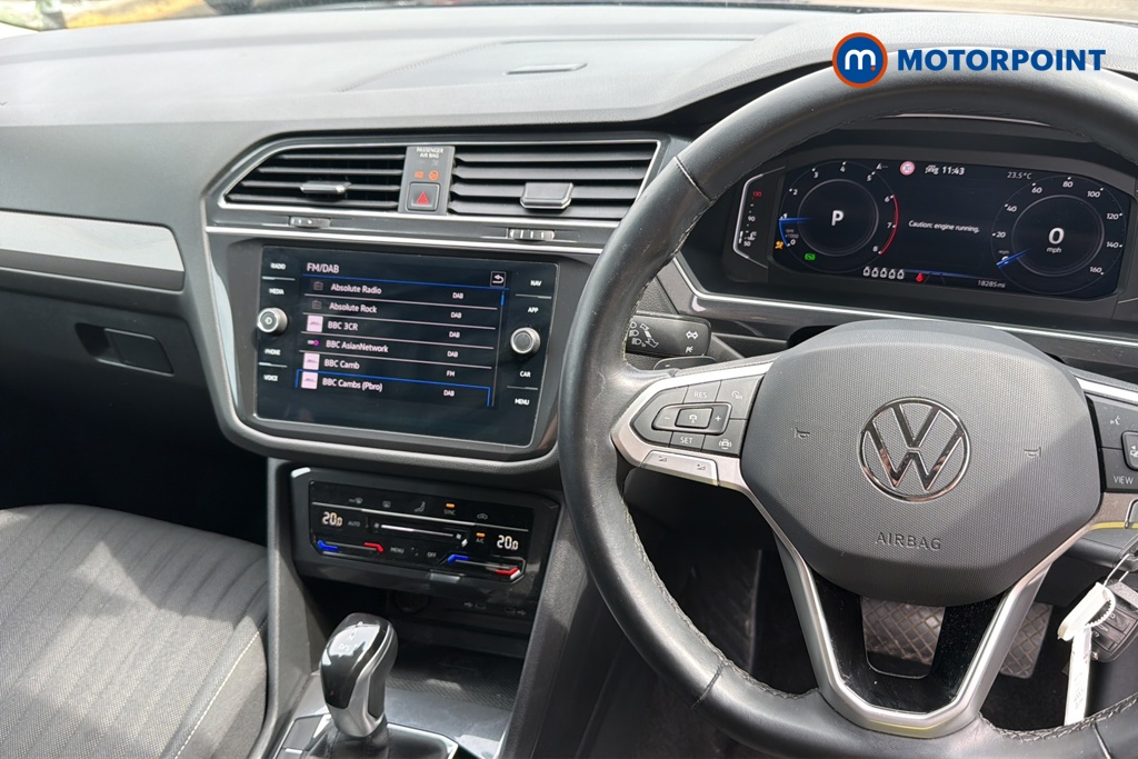Volkswagen Tiguan Allspace Life Automatic Petrol SUV - Stock Number (1644132) - 1st supplementary image