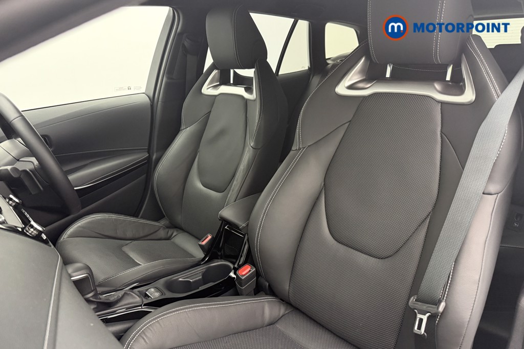Toyota Corolla Excel Automatic Petrol-Electric Hybrid Estate - Stock Number (1644225) - 3rd supplementary image