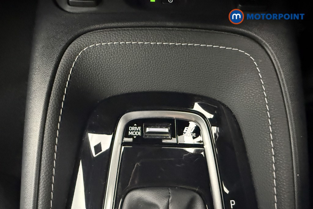 Toyota Corolla Excel Automatic Petrol-Electric Hybrid Estate - Stock Number (1644225) - 14th supplementary image