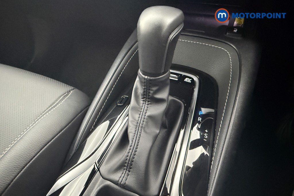 Toyota Corolla Excel Automatic Petrol-Electric Hybrid Estate - Stock Number (1644225) - 15th supplementary image