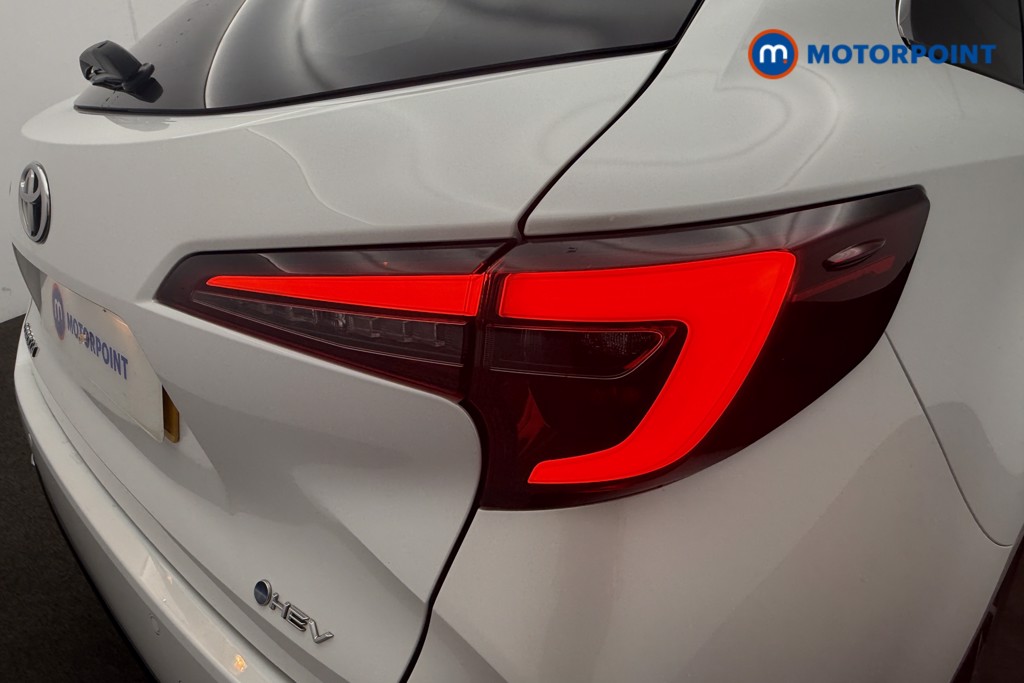 Toyota Corolla Excel Automatic Petrol-Electric Hybrid Estate - Stock Number (1644225) - 17th supplementary image