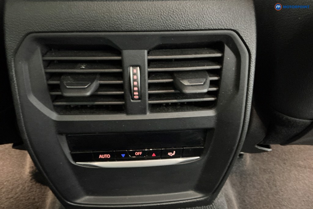 BMW 3 Series M Sport Automatic Petrol Plug-In Hybrid Saloon - Stock Number (1644399) - 10th supplementary image