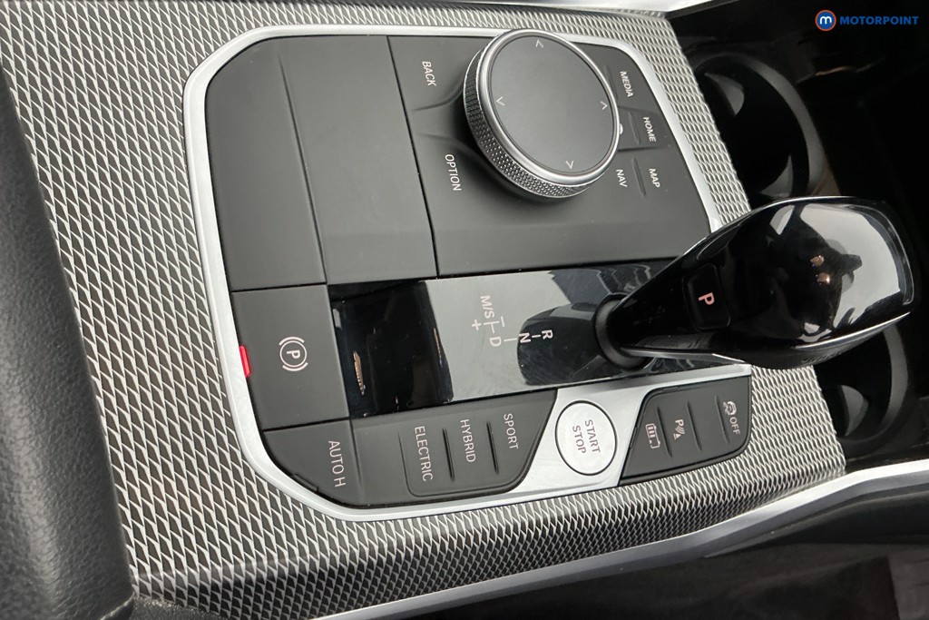 BMW 3 Series M Sport Automatic Petrol Plug-In Hybrid Saloon - Stock Number (1644399) - 14th supplementary image