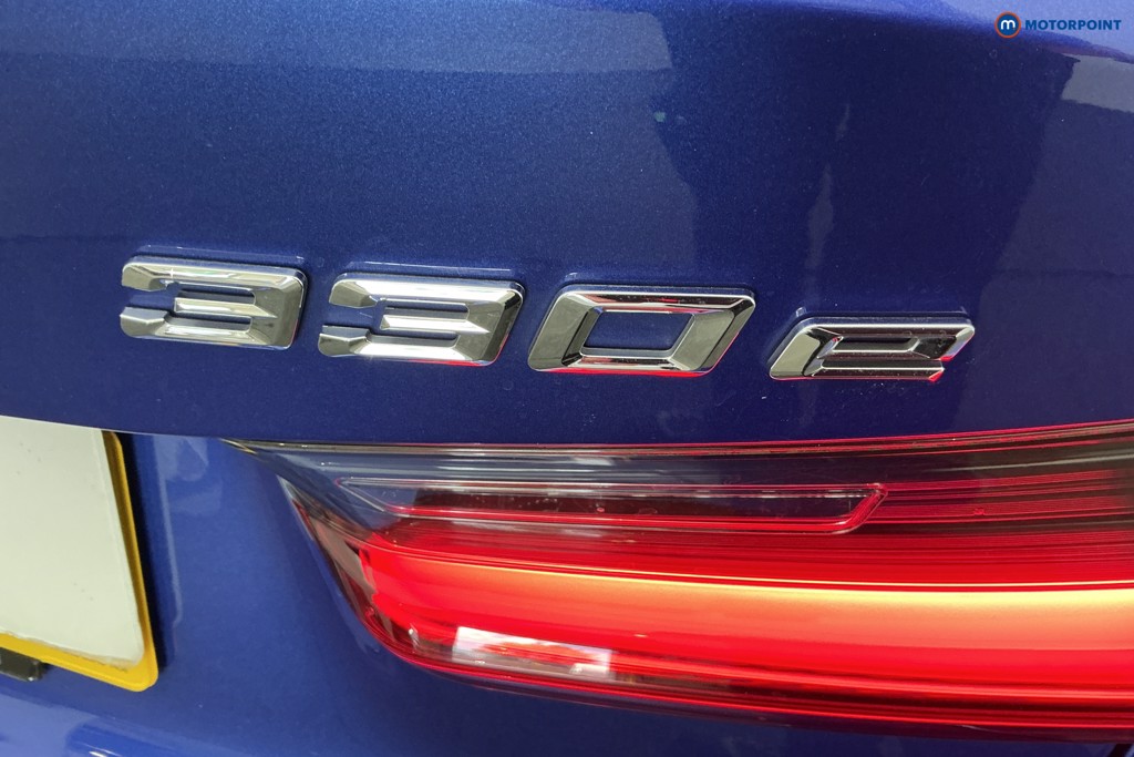 BMW 3 Series M Sport Automatic Petrol Plug-In Hybrid Saloon - Stock Number (1644399) - 27th supplementary image