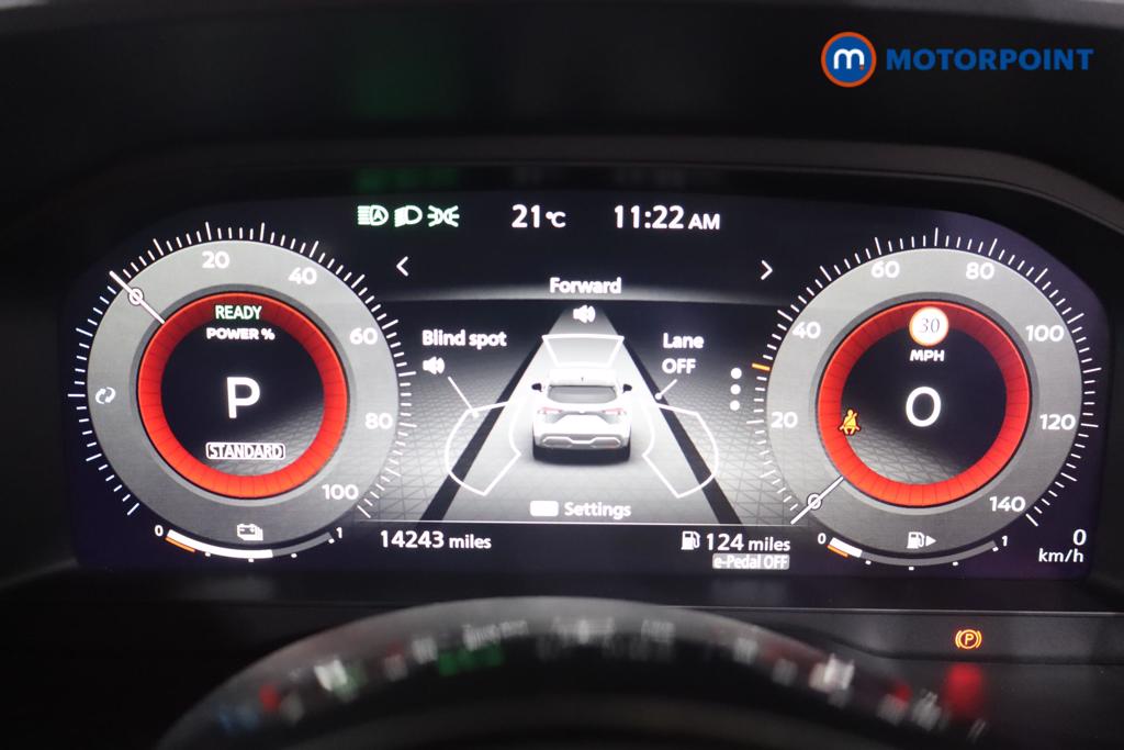Nissan Qashqai N-Connecta Automatic Petrol-Electric Hybrid SUV - Stock Number (1644518) - 7th supplementary image