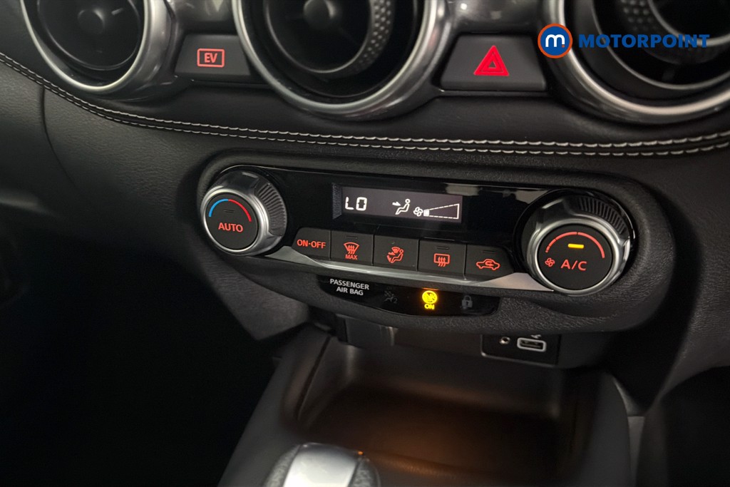 Nissan Juke N-Connecta Automatic Petrol-Electric Hybrid SUV - Stock Number (1644574) - 12th supplementary image
