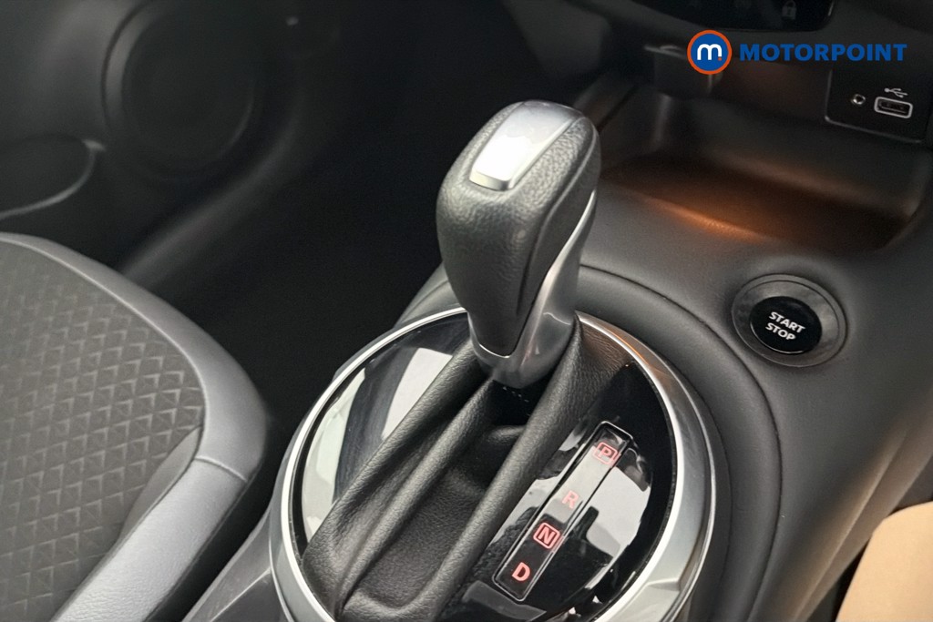 Nissan Juke N-Connecta Automatic Petrol-Electric Hybrid SUV - Stock Number (1644574) - 15th supplementary image