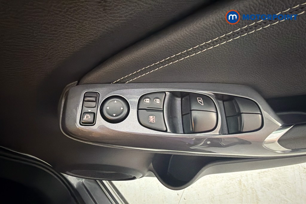 Nissan Juke N-Connecta Automatic Petrol-Electric Hybrid SUV - Stock Number (1644574) - 20th supplementary image