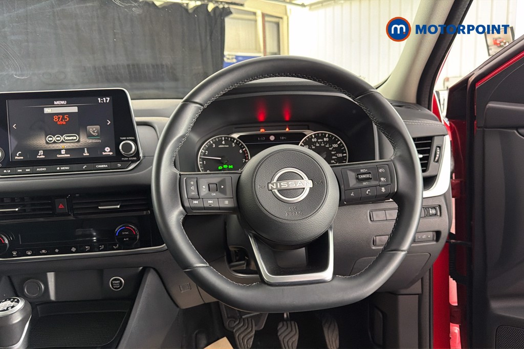 Nissan Qashqai Acenta Premium Manual Petrol SUV - Stock Number (1644585) - 2nd supplementary image