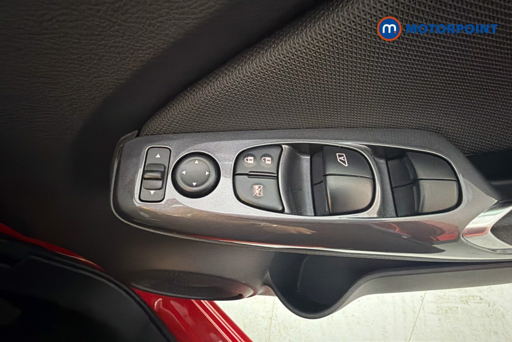 Nissan Juke Acenta Manual Petrol SUV - Stock Number (1644612) - 20th supplementary image
